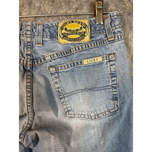 Lucky Brand Dungaree American Made Size 4/27 Mid Rise Light Wash Straight Jeans - Picture 4 of 9